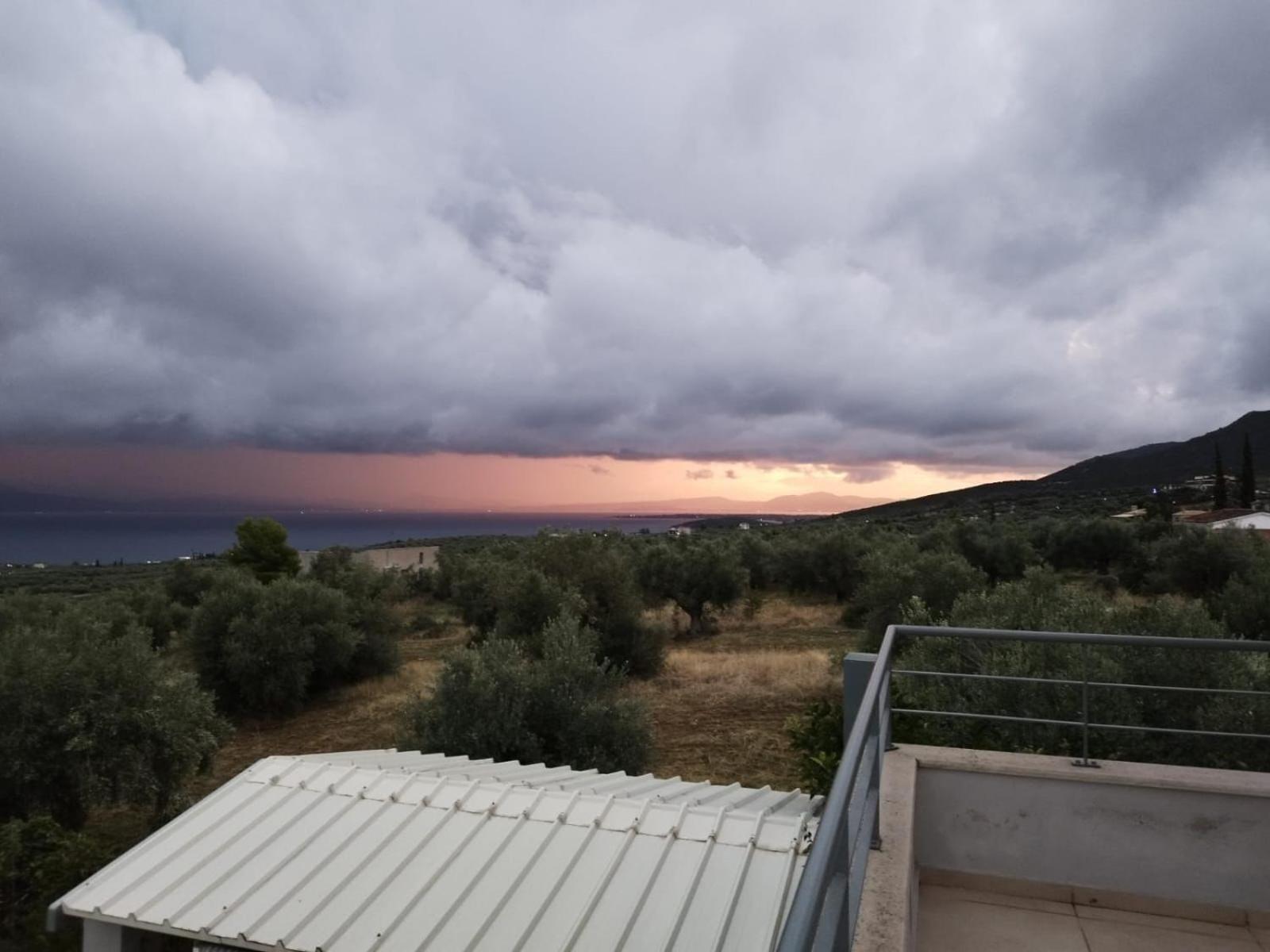 Panoramic View Summerhouse Loukissia Luaran gambar